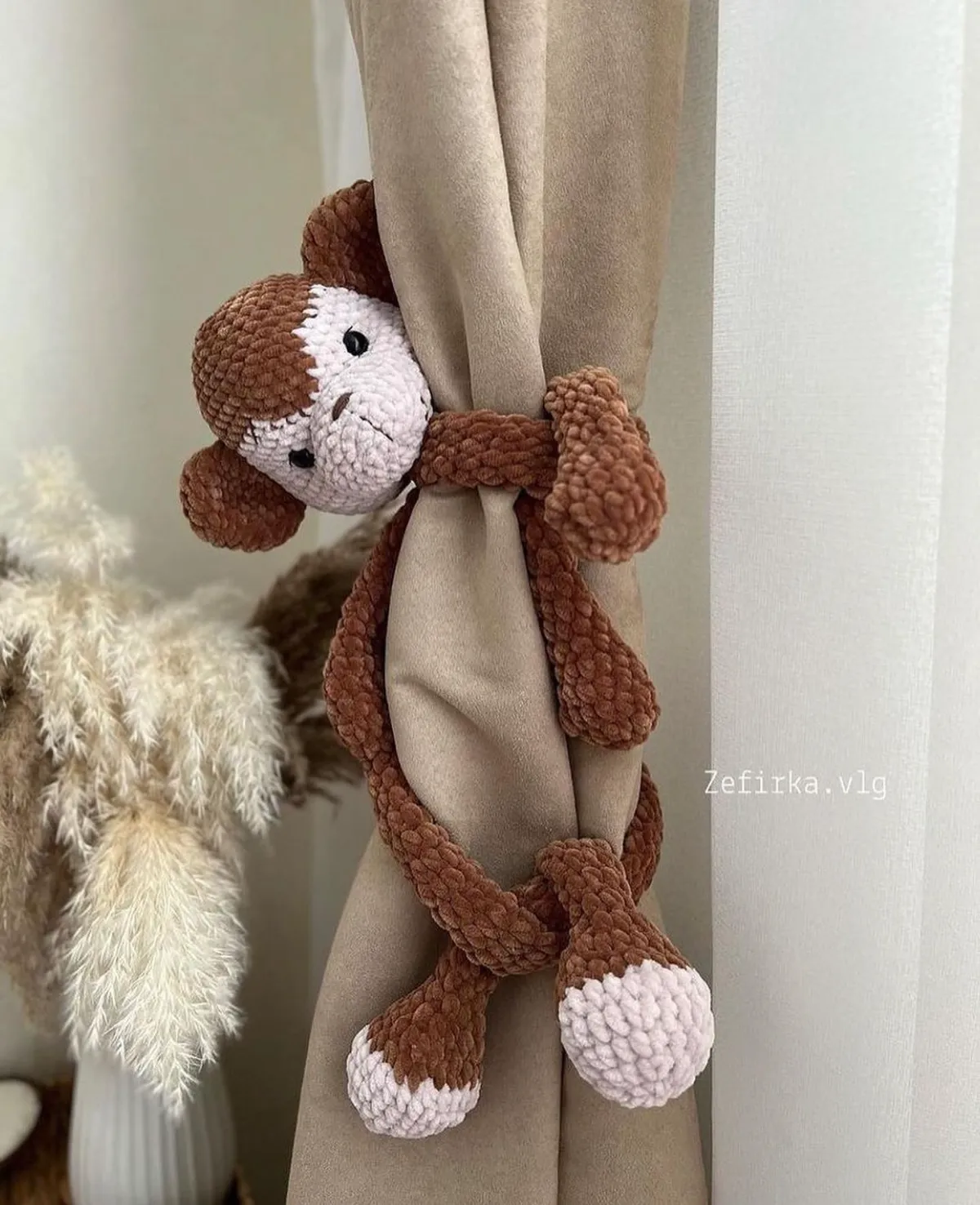 Free step-by-step blankets pattern for baby security blanket monkey