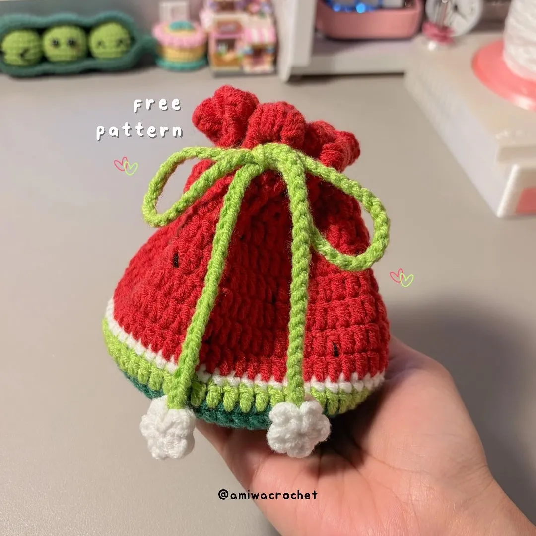 Free step-by-step accessories pattern for Cute Watermelon Drawstring Bag Crochet Pattern