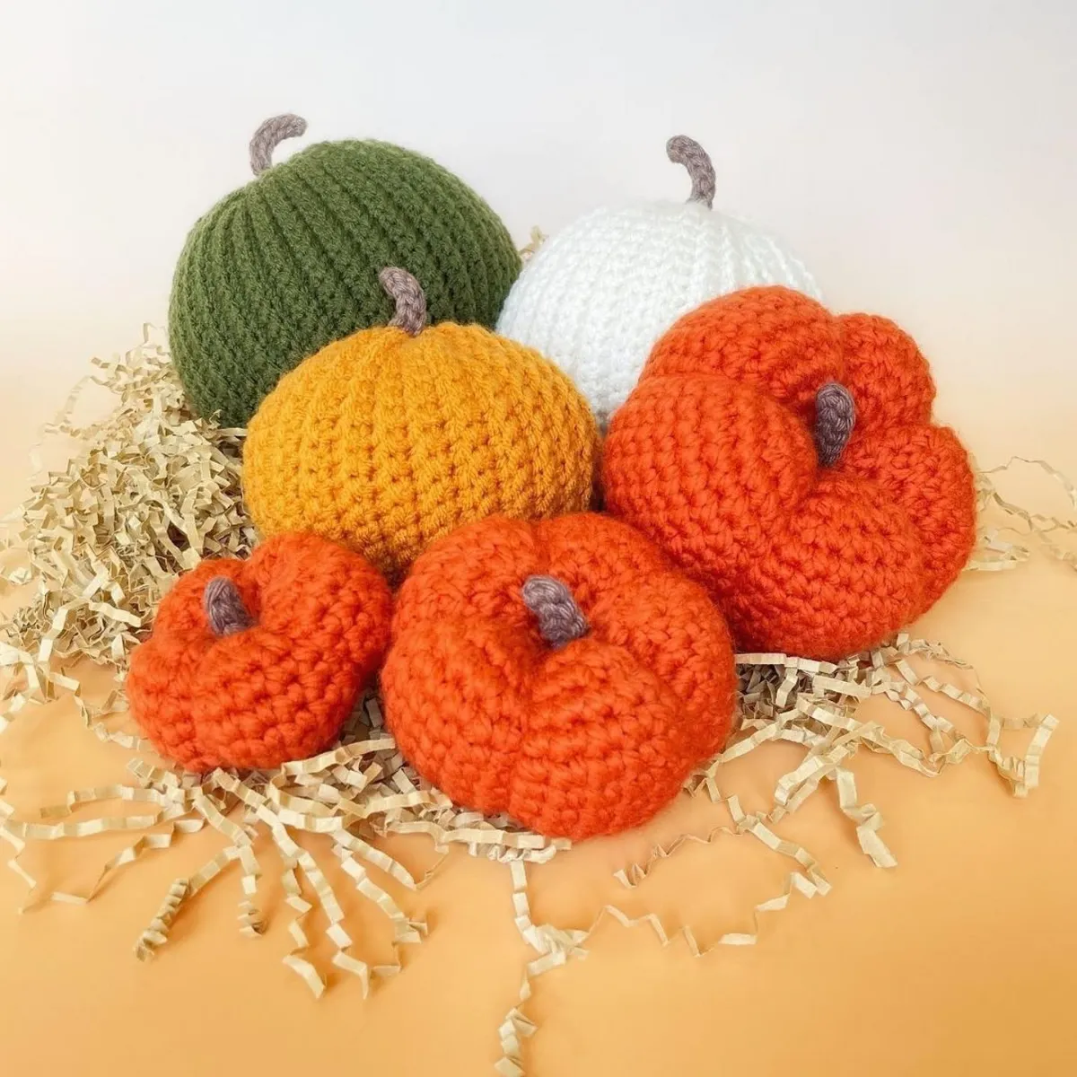 Free step-by-step amigurumi/plushies pattern for pumpkin free pattern for beginners.